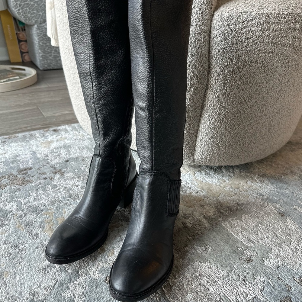 Donald J. Pliner Envy Riding Boot - Picture 3 of 8